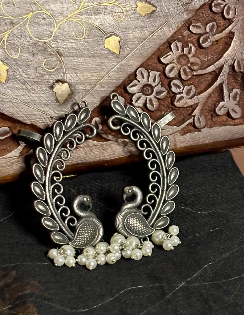 Mor (ear cuffs)